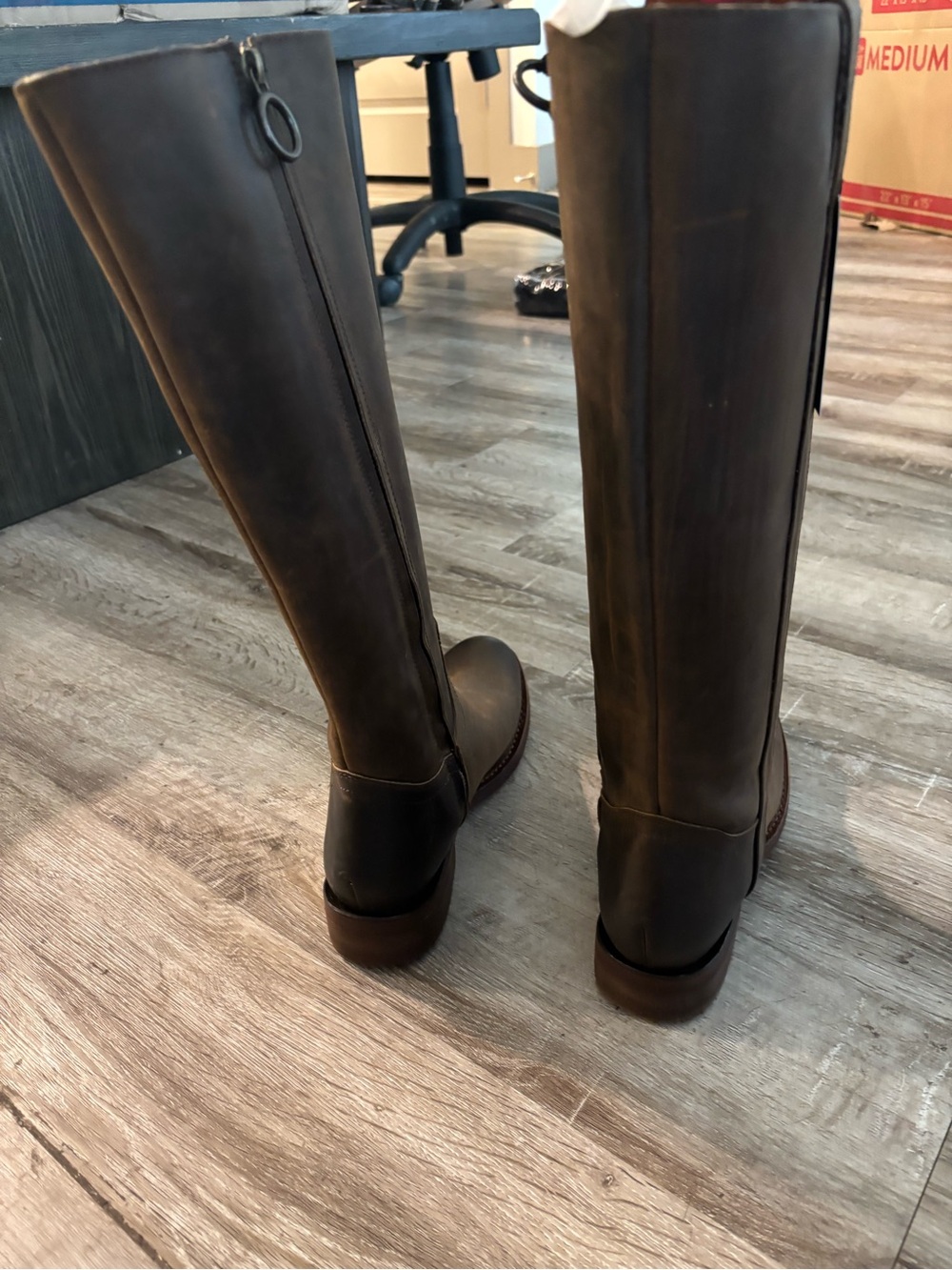 Justin Boots Dark Brown Tall Leather Riding Boots never worn. - Picture 2 of 3